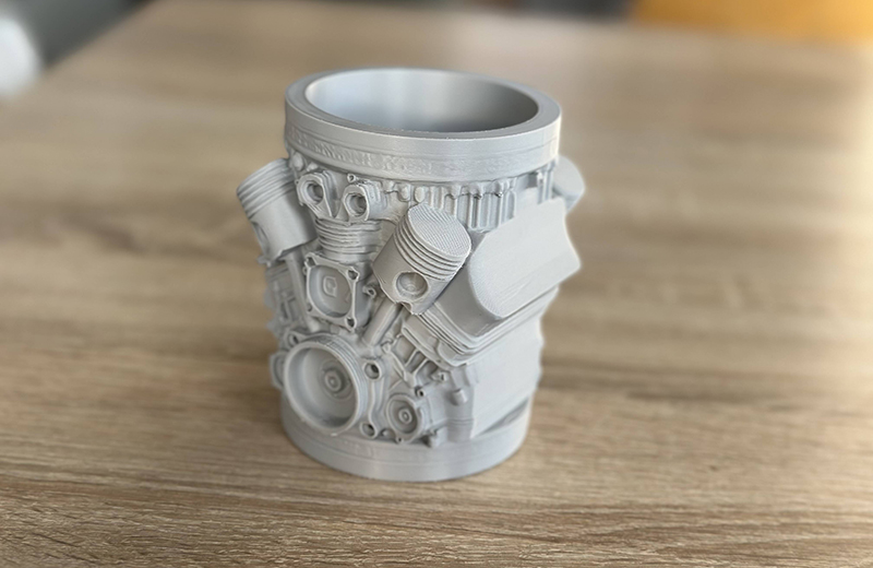 發(fā)動(dòng)機(jī)造型筆筒